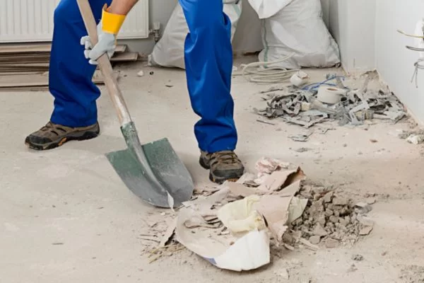 builders cleaning